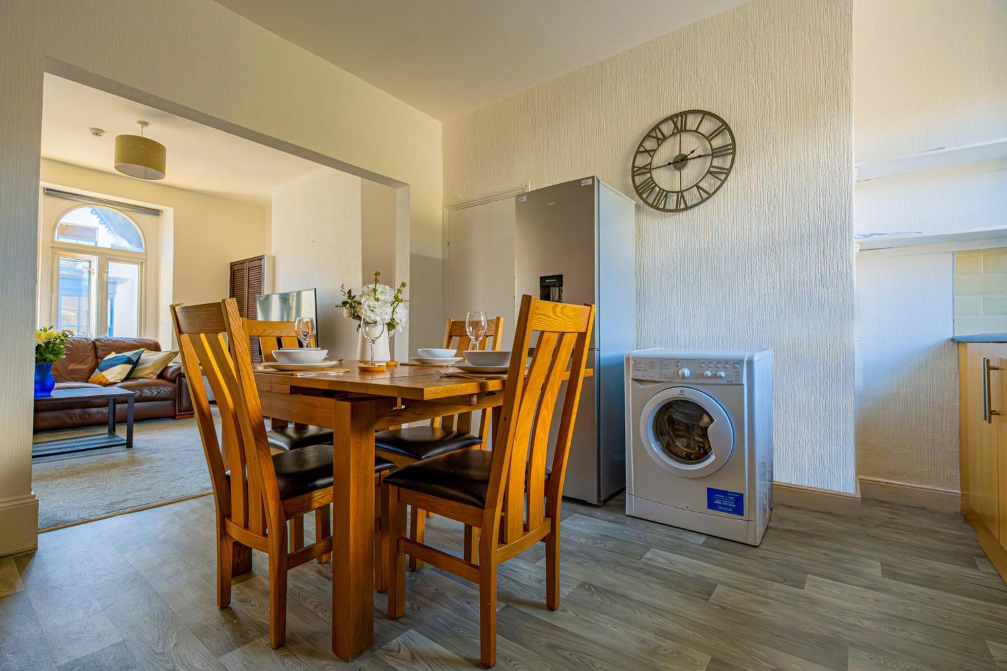 Castleview Coastal Comfort With 2 Parking Spaces Oystermouth Exteriér fotografie